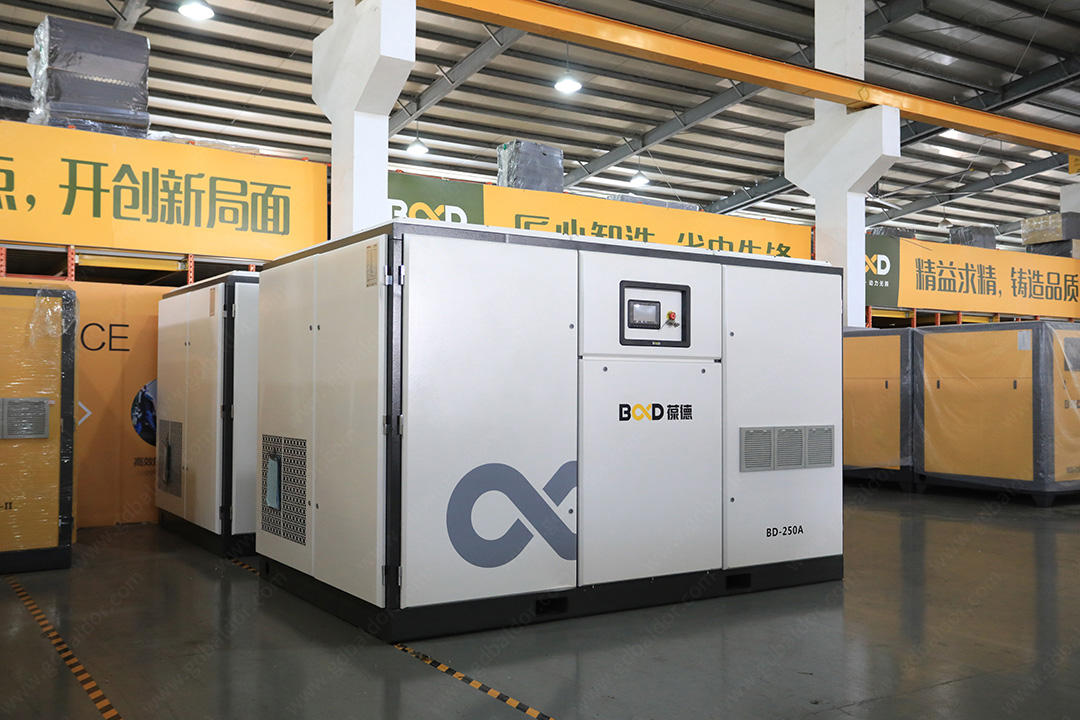 葆德工廠-BD-250A 螺桿式空壓機成品
