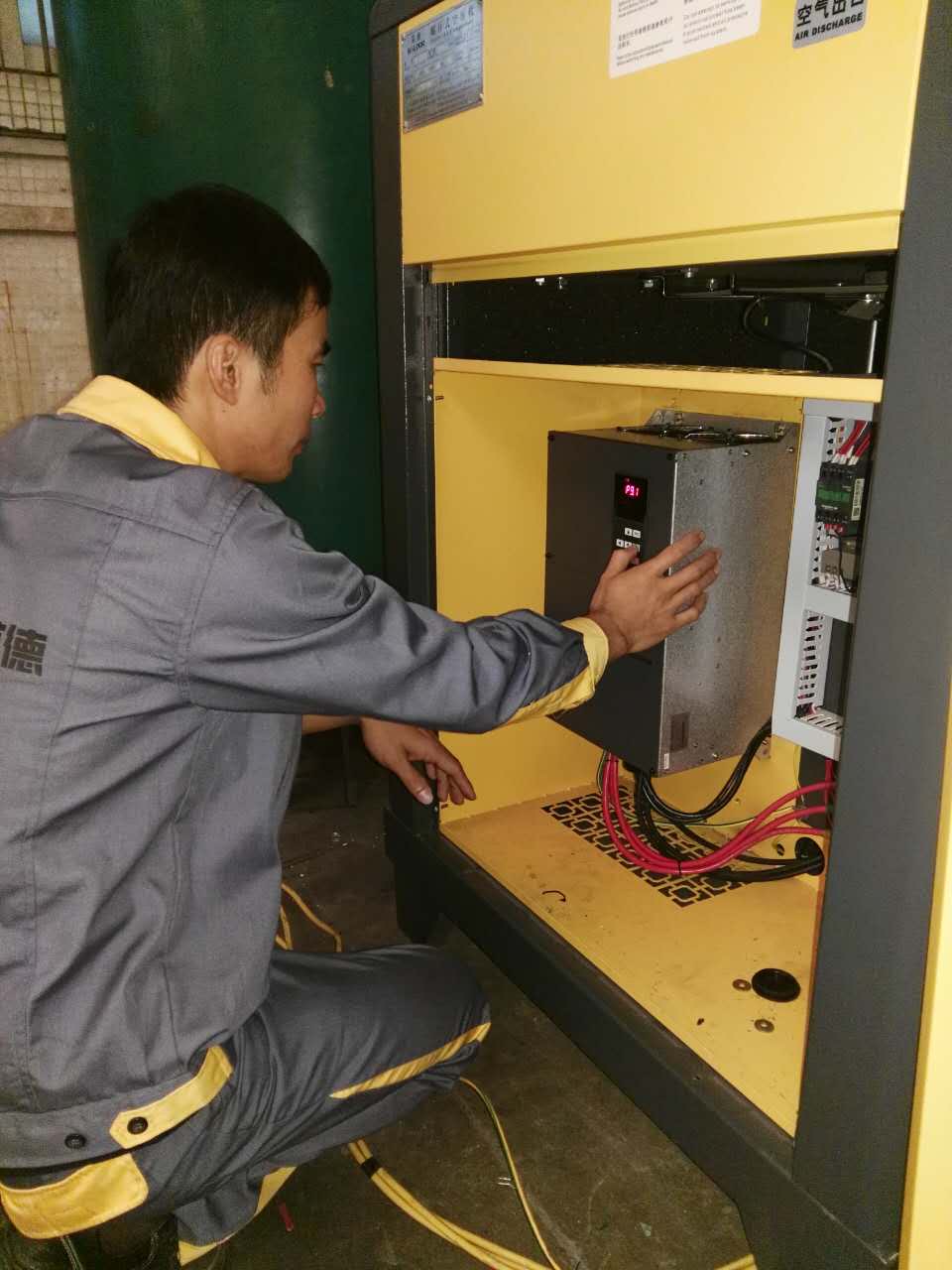 螺桿空壓機還跑油？快對照這幾條查找原因