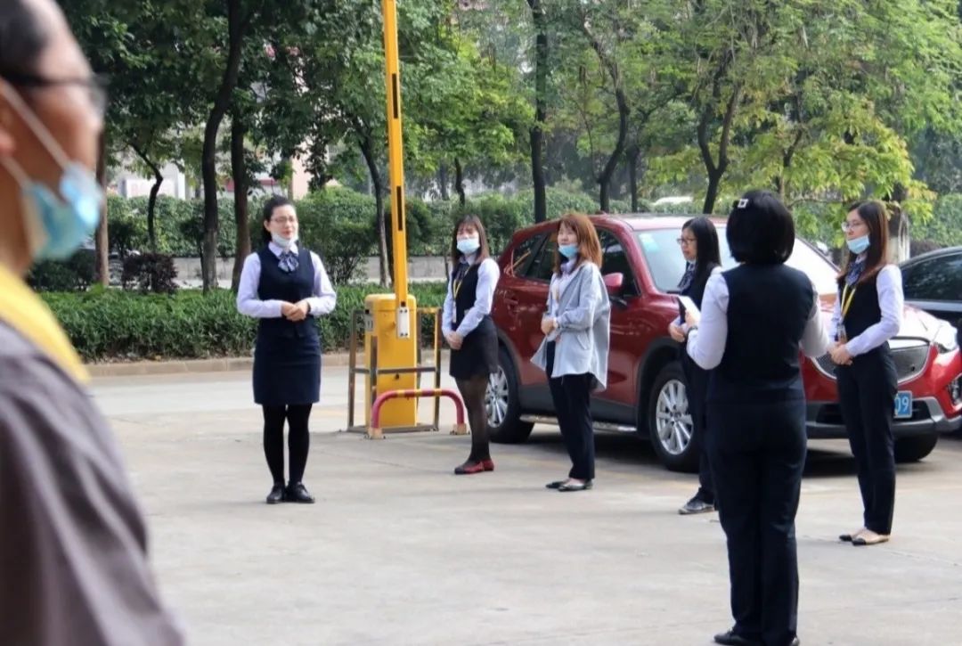 葆德空壓機(jī)明碼標(biāo)價(jià)，真誠的服務(wù)卻是無價(jià)！